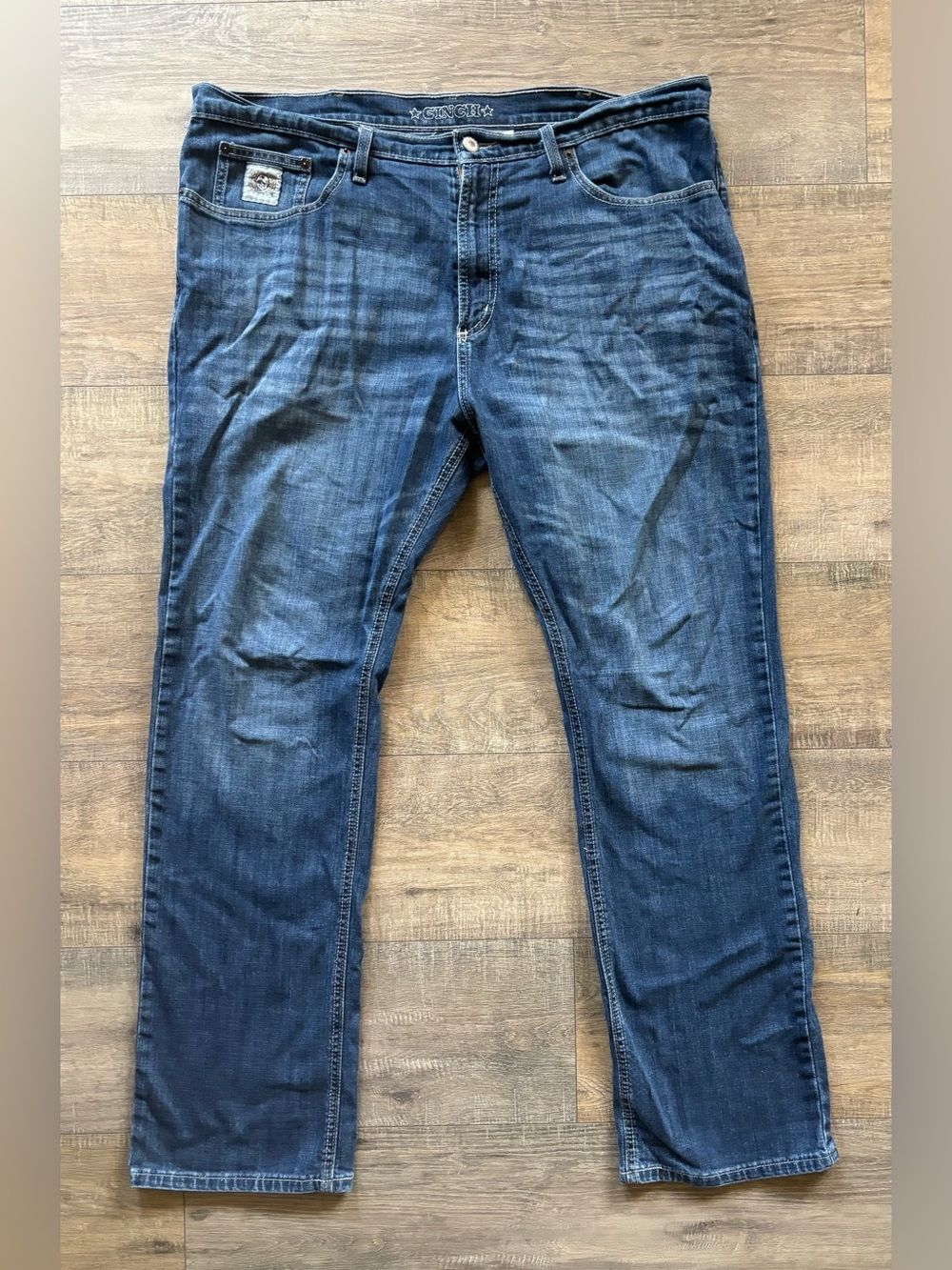 Cinch men’s size 38x32 white label denim straight leg blue jeans